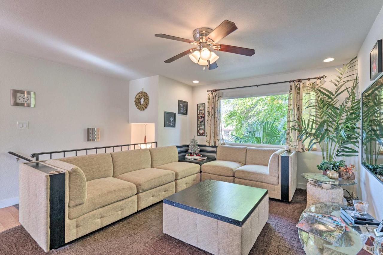 Vegas Oasis Home With Pool And Spa 7 Miles To Strip ลาสเวกัส ภายนอก รูปภาพ