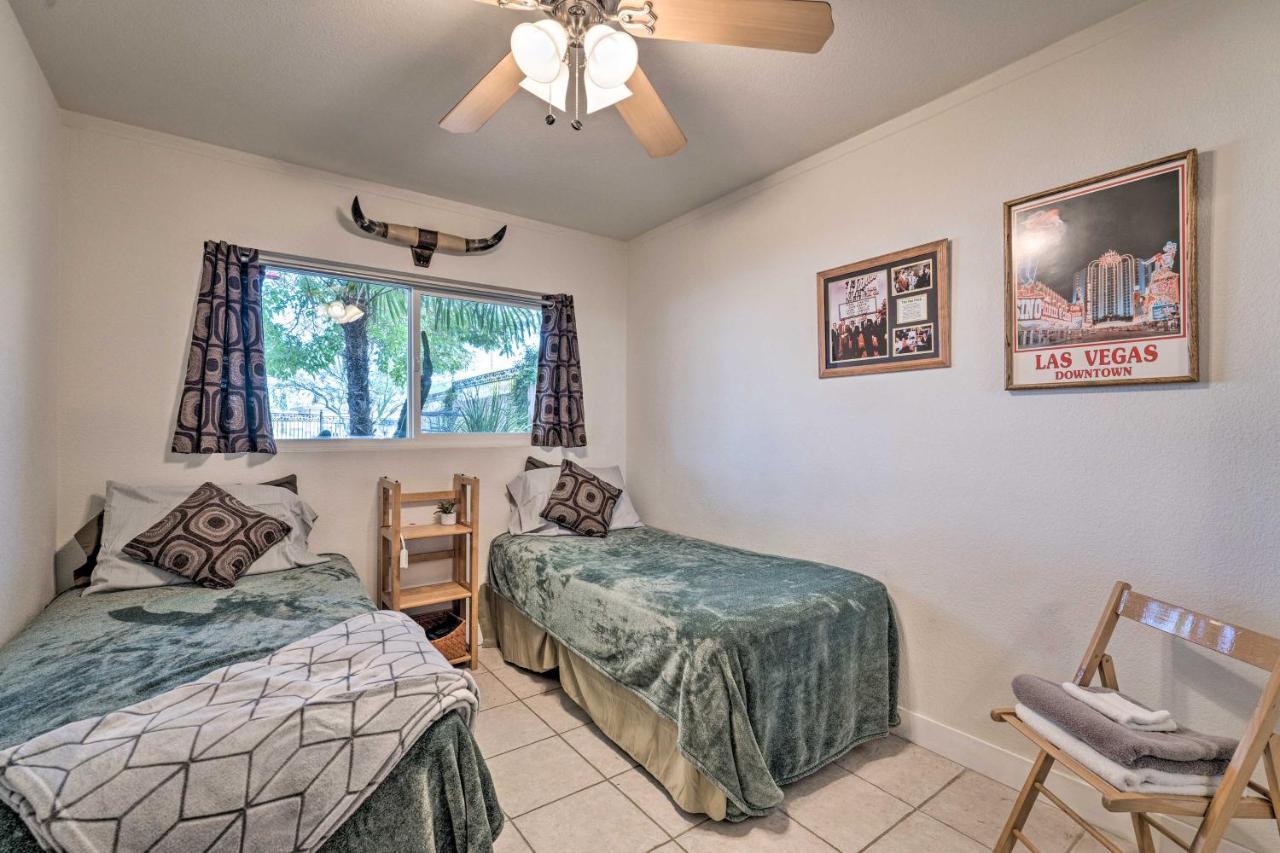 Vegas Oasis Home With Pool And Spa 7 Miles To Strip ลาสเวกัส ภายนอก รูปภาพ