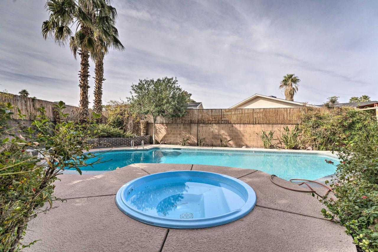 Vegas Oasis Home With Pool And Spa 7 Miles To Strip ลาสเวกัส ภายนอก รูปภาพ